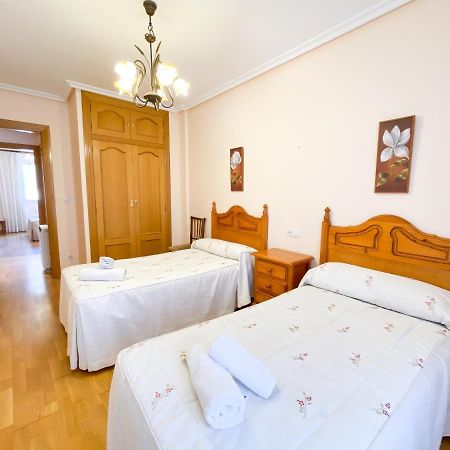 Vivienda Turistica Los Leones Berlanga de Duero Dış mekan fotoğraf