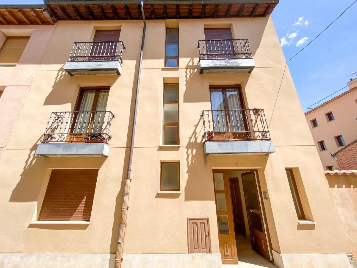 Vivienda Turistica Los Leones Berlanga de Duero Dış mekan fotoğraf