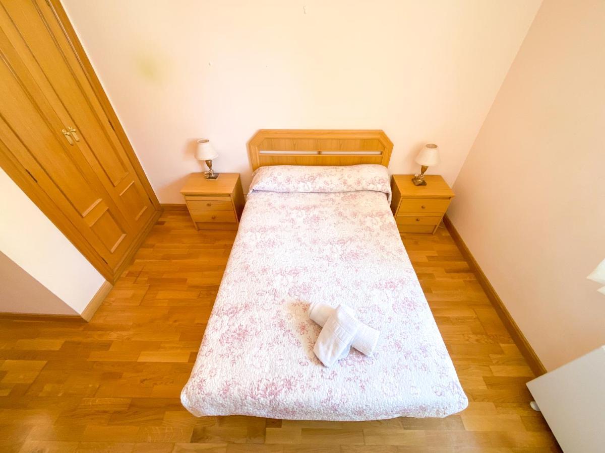 Vivienda Turistica Los Leones Berlanga de Duero Dış mekan fotoğraf